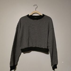 Striped Black & White Cropped Long-Sleeve Crewneck